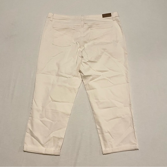 Calvin Klein Jeans Cropped Jeans Womens Size 16 - Picture 10 of 16